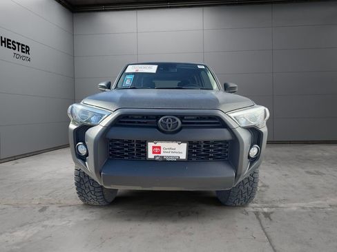 Certified 2020 Toyota 4Runner SR5 AWD/4WD image 35