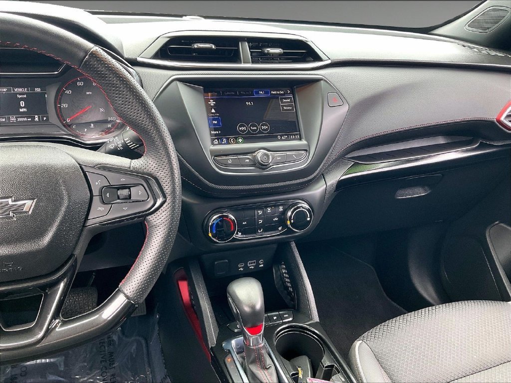 Used 2023 Chevrolet TrailBlazer RS AWD/4WD image 17