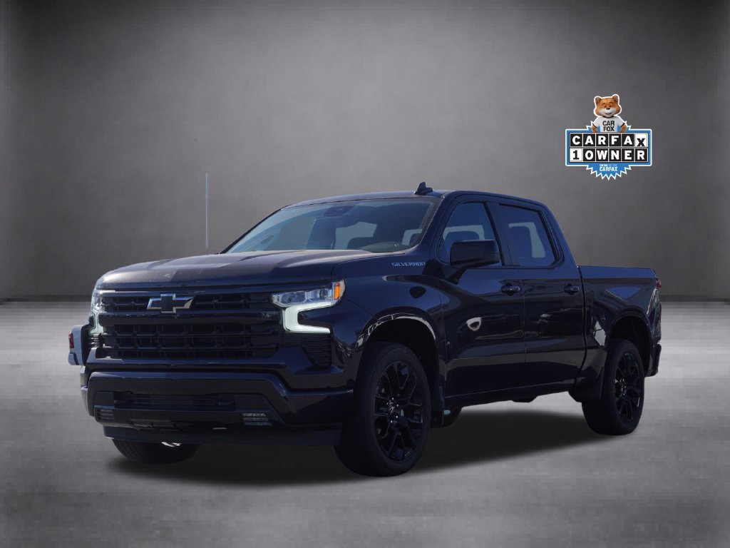 Used 2024 Chevrolet Silverado 1500 RST RWD image 2