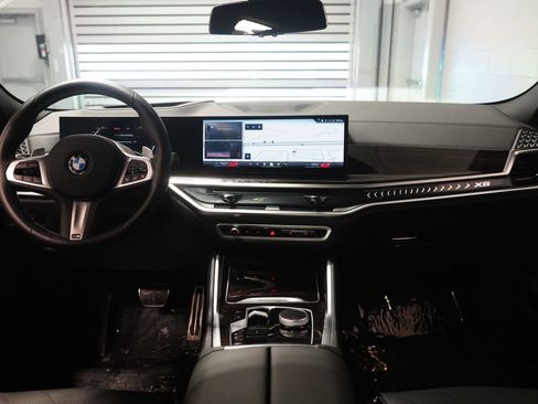 Used 2026 BMW X6 xDrive40i image 15