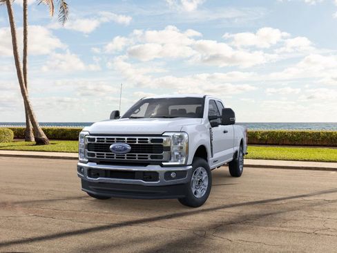 New 2026 Ford F350 XLT image 2