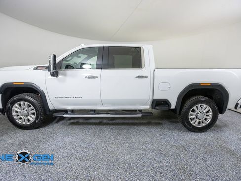 Used 2020 GMC Sierra 2500 Denali w/ Denali Ultimate Package AWD/4WD image 4