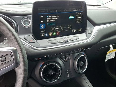 New 2024 Chevrolet Blazer LT w/ Driver Confidence Package image 8