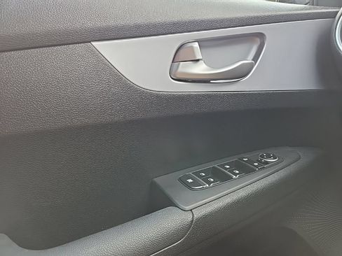 Certified 2023 Kia Forte LXS FWD image 18