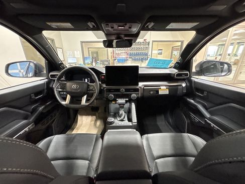 New 2026 Toyota 4Runner TRD Off-Road Premium AWD/4WD image 24