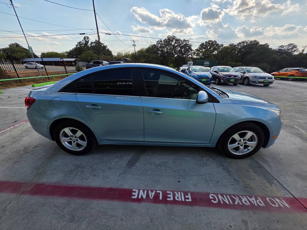 Used 2011 Chevrolet Cruze LT FWD image 16