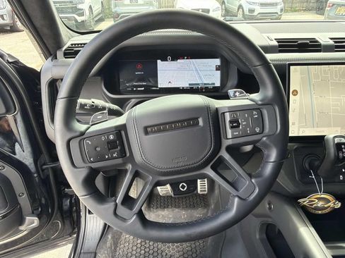 Used 2026 Land Rover Defender 110 OCTA AWD/4WD image 22