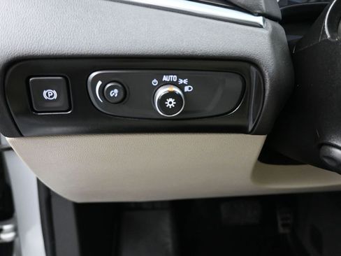 Used 2020 Buick Enclave Premium w/ Surround and Sites Package AWD/4WD image 11