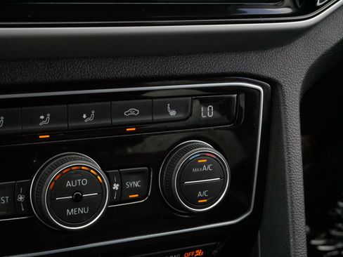 Certified 2023 Volkswagen Atlas SE AWD/4WD image 28