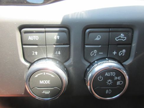 New 2026 GMC Sierra 3500 Denali Ultimate AWD/4WD image 18