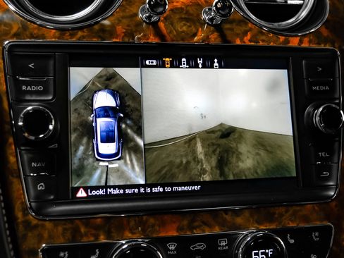 Used 2019 Bentley Bentayga AWD/4WD image 21