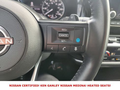 Certified 2025 Nissan Pathfinder SV image 33