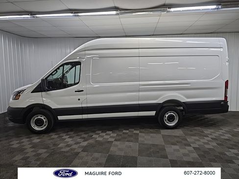 Used 2025 Ford Transit 250 148 High Roof Extended w/ Load Area Protection Package RWD image 6