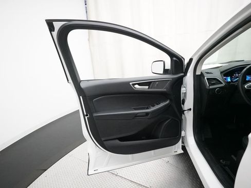 Used 2023 Ford Edge SEL w/ Convenience Package image 30