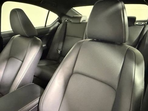 Used 2024 Lexus IS 300 F Sport RWD image 36