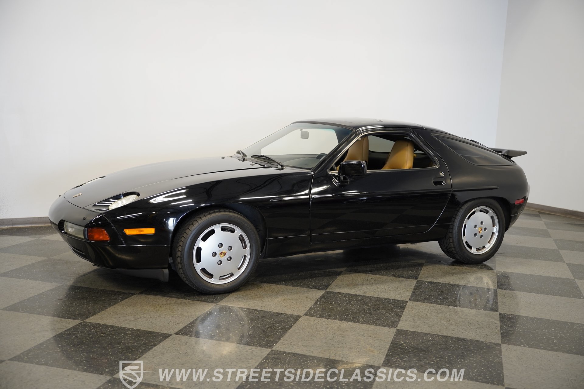 Used 1988 Porsche 928 S4 RWD image 7