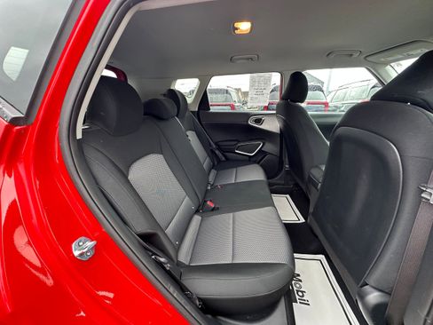 Used 2023 Kia Soul LX image 14