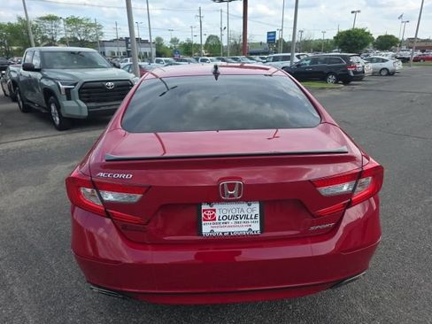 Used 2021 Honda Accord Sport image 5