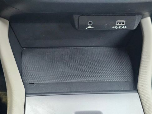 Used 2025 Subaru Forester image 31