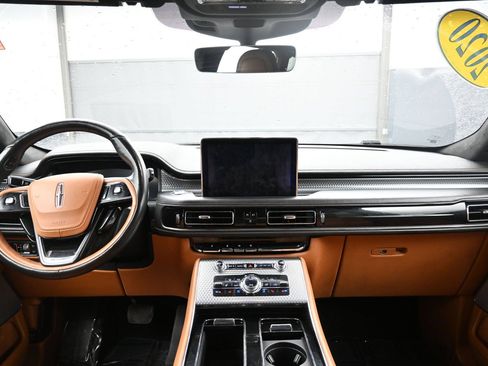 Used 2020 Lincoln Aviator Black Label w/ Dynamic Handling Package AWD/4WD image 19