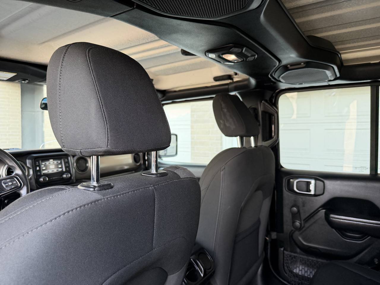 Used 2018 Jeep Wrangler Unlimited Sport AWD/4WD image 29