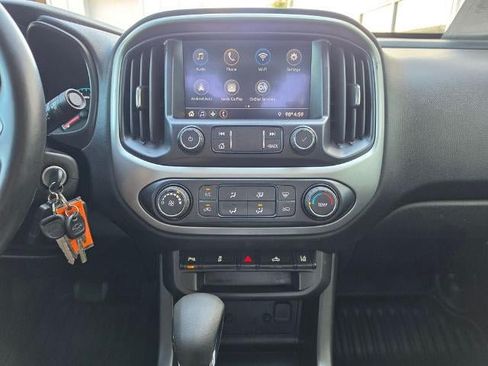 Used 2022 Chevrolet Colorado LT w/ Fleet Safety Package RWD image 19