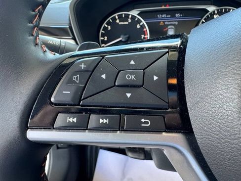 Used 2025 Nissan Altima 2.5 SR w/ SR Premium Package AWD/4WD image 16