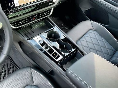 New 2025 Volkswagen Atlas Cross Sport SEL Premium R-Line image 9