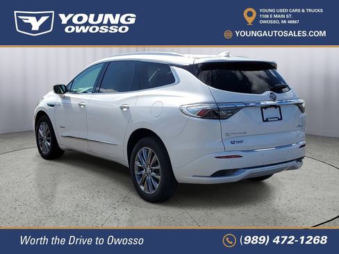 Used 2024 Buick Enclave Avenir w/ Avenir Technology Package AWD/4WD image 4