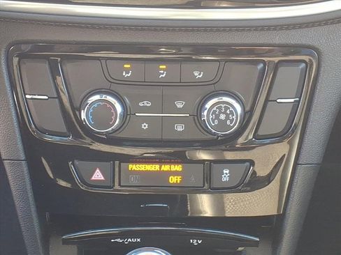 Used 2020 Buick Encore Preferred image 8