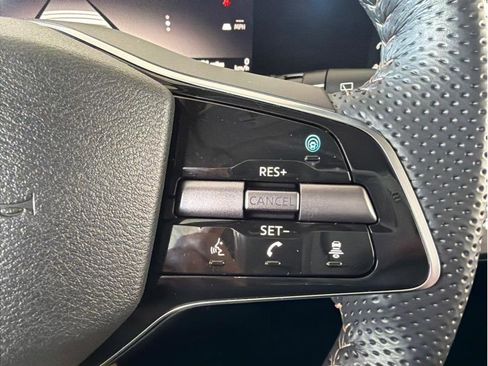 Used 2024 Nissan Ariya AWD image 18