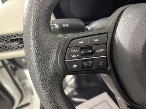 Used 2023 Honda HR-V LX image 22