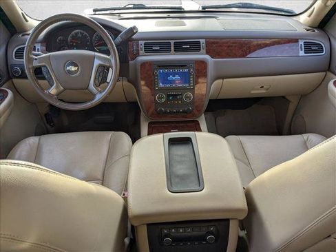 Used 2009 Chevrolet Tahoe LTZ image 14