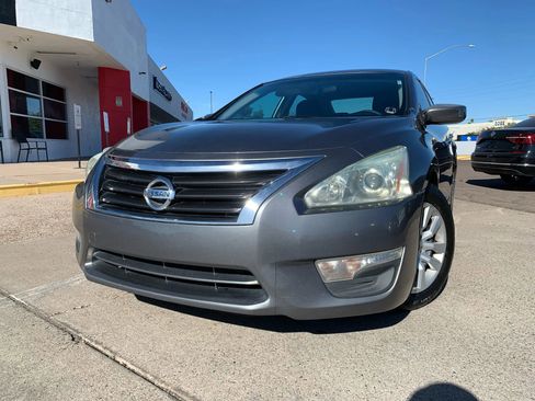 Used 2015 Nissan Altima 2.5 S w/ Power Driver Seat Package FWD image 1