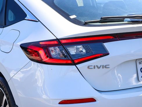 Used 2024 Honda Civic LX image 9