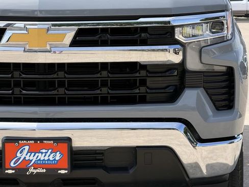 Certified 2024 Chevrolet Silverado 1500 LT RWD image 11