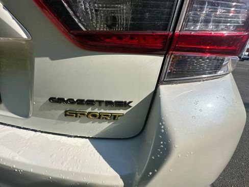 Used 2022 Subaru Crosstrek 2.5i Sport w/ Moonroof Package AWD/4WD image 4