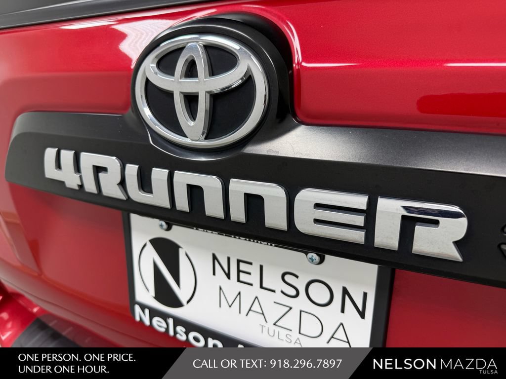 Used 2024 Toyota 4Runner TRD Off-Road Premium AWD/4WD image 15