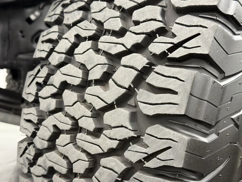 Used 2020 Ford F150 Raptor w/ Equipment Group 802A Luxury image 42