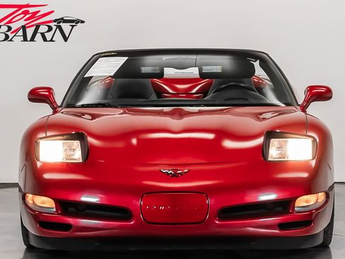 Used 2001 Chevrolet Corvette Convertible w/ Preferred Equipment Group2 image 8
