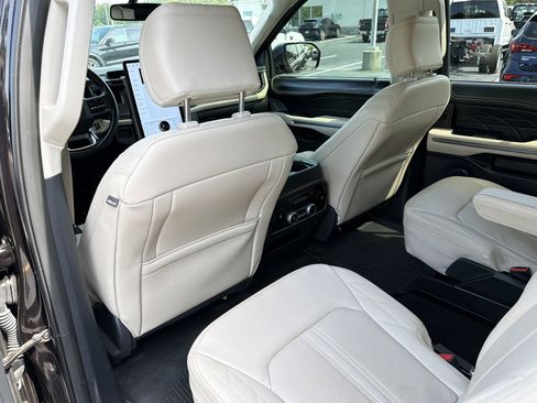 Used 2022 Ford Expedition Max Platinum AWD/4WD image 41