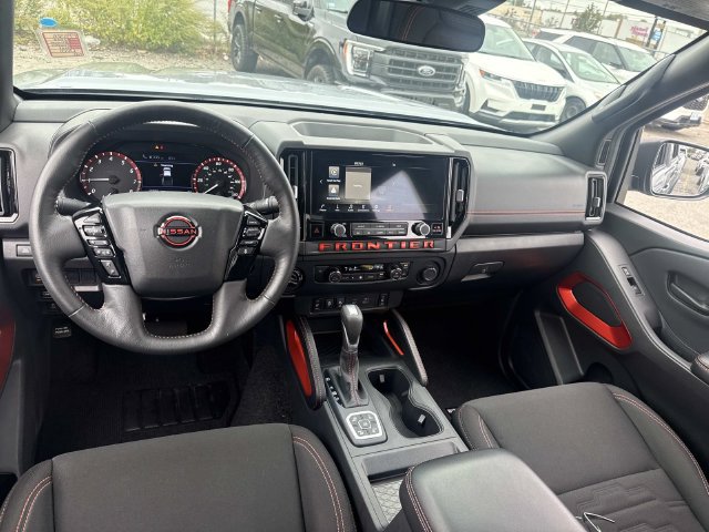 Used 2026 Nissan Frontier PRO-4X AWD/4WD image 12