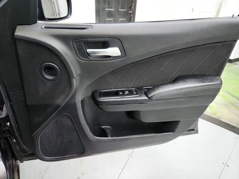 Used 2022 Dodge Charger SXT w/ Blacktop Package RWD image 25