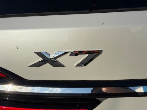 Used 2024 BMW X7 xDrive40i w/ Premium Package AWD/4WD image 48