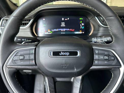 Used 2024 Jeep Grand Cherokee Limited 4xe image 24