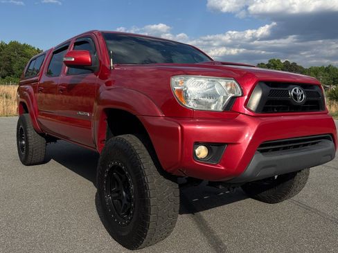 Used 2013 Toyota Tacoma 4x4 Double Cab w/ TRD Sport Pkg image 7