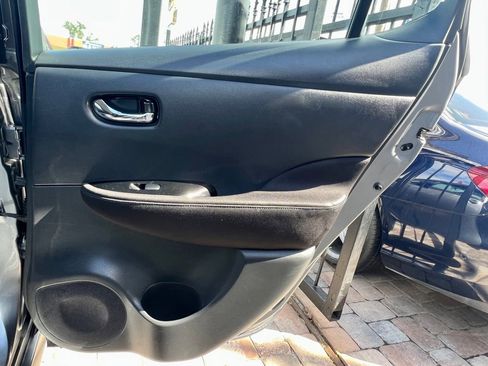 Used 2022 Nissan Leaf SV w/ SV Technology Package image 38