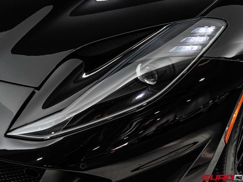 Used 2020 Ferrari 812 Superfast RWD image 12