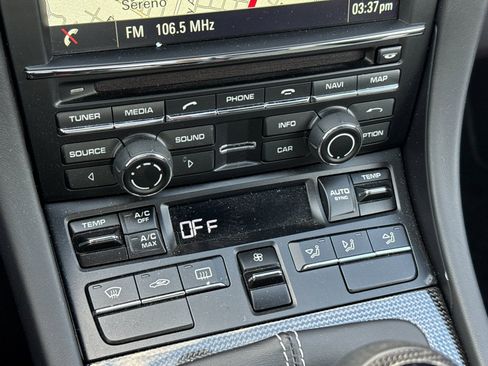 Used 2016 Porsche 911 R image 19