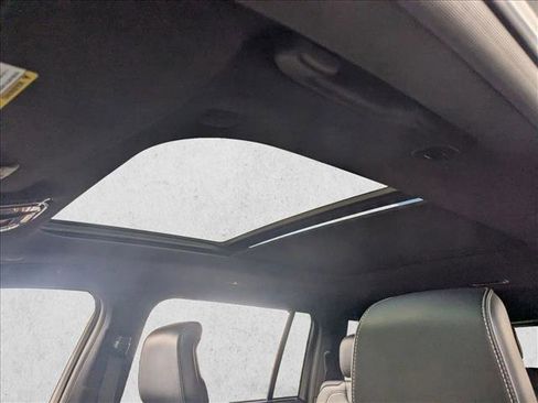 Used 2021 Jeep Grand Cherokee L Overland w/ Advanced Protech Group III image 14